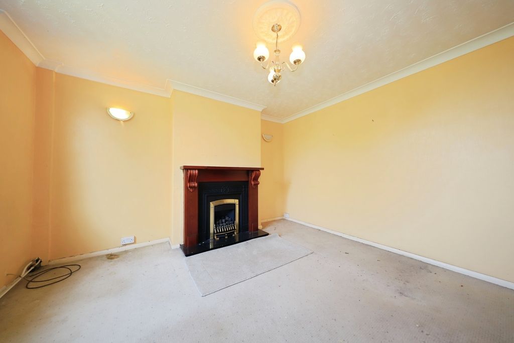 Property photo 2 of 17 Photo