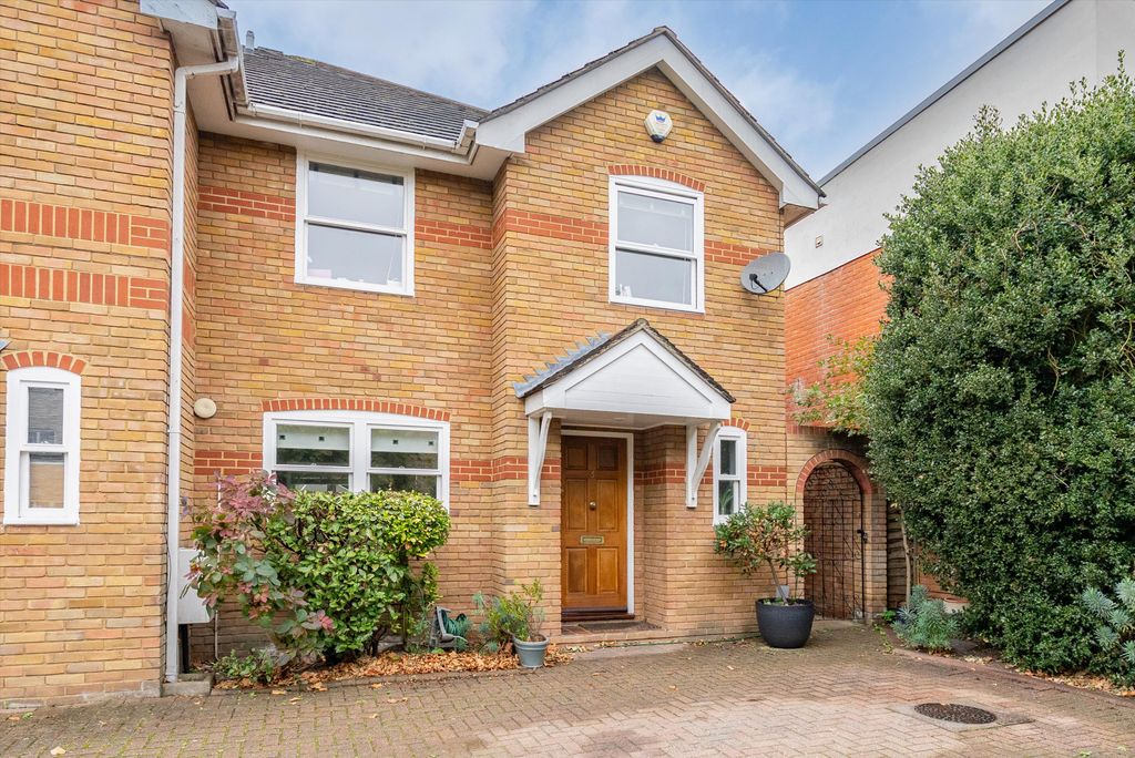 Property photo 1 of 13 Image