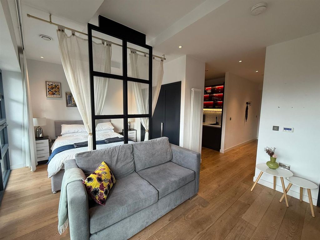 Property photo 2 of 19 Whatsapp Image 2025-11-11 At 12.40.59.Jpeg