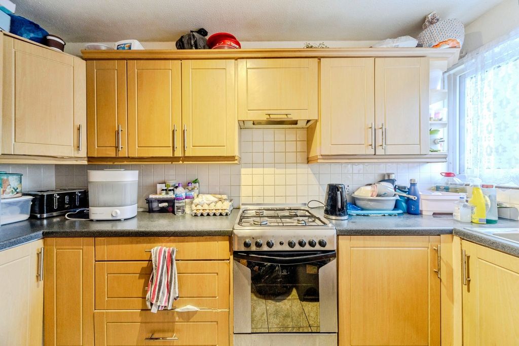 Property photo 3 of 14 Pbox-Img.Jpg