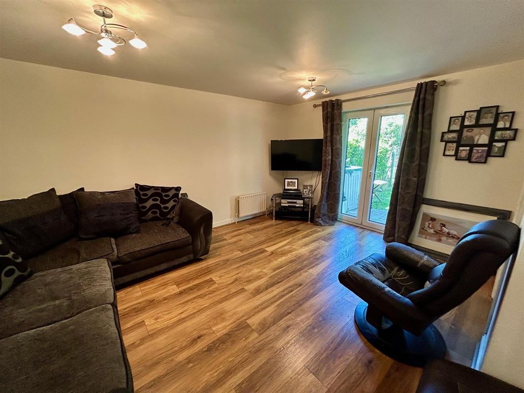 Property photo 2 of 10 2.Jpg