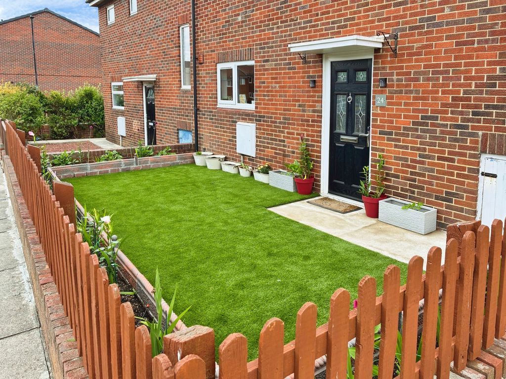 Property photo 2 of 17 Photo 11