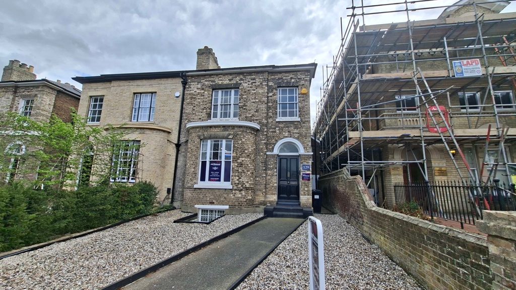 Property photo 1 of 7 Photo 7