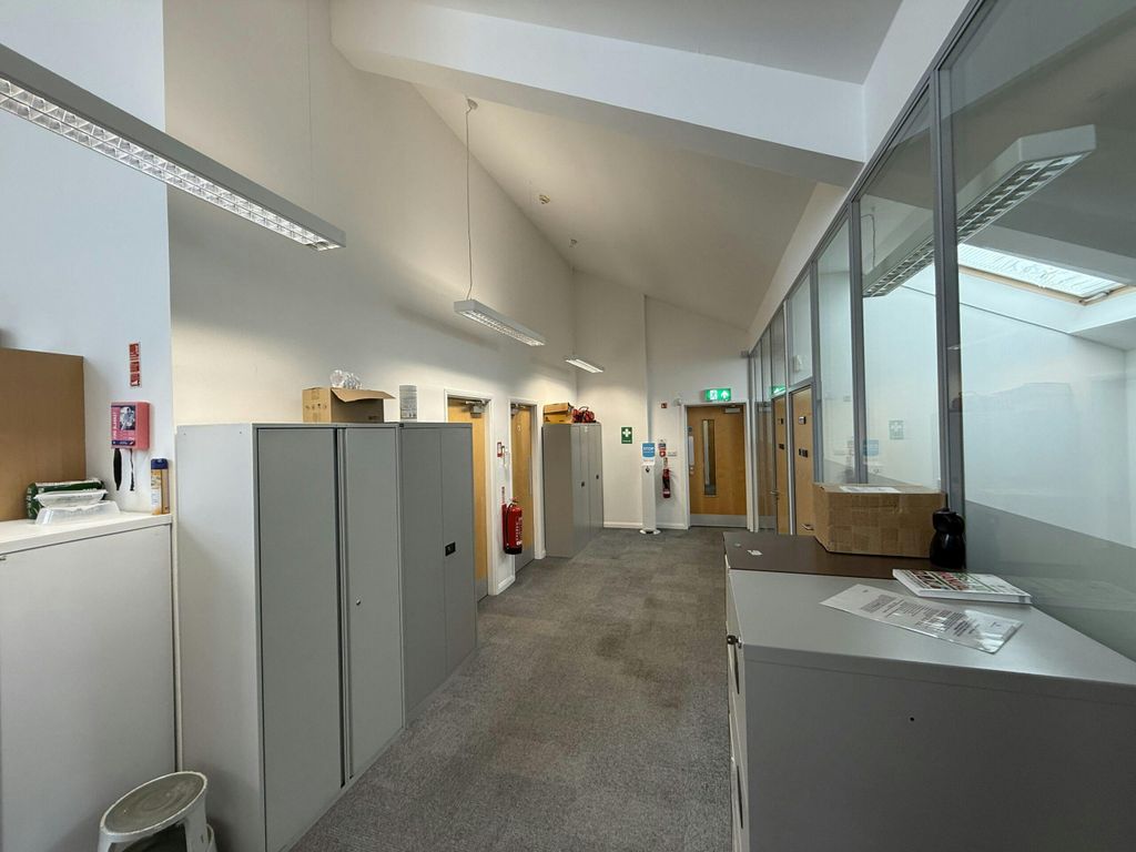 Property photo 2 of 8 Image 2