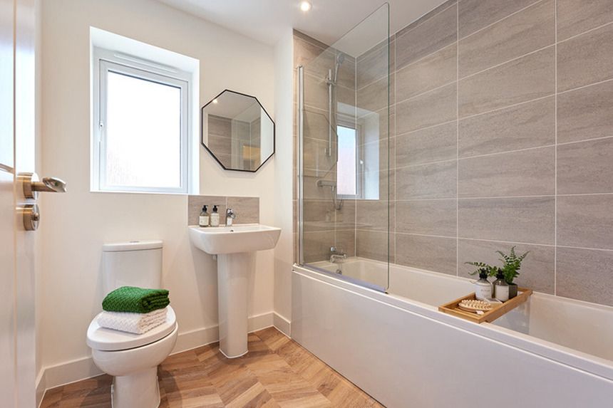 Property photo 3 of 8 CH - Oaklands - Parwood (Pembroke) Bathroom_860x573
