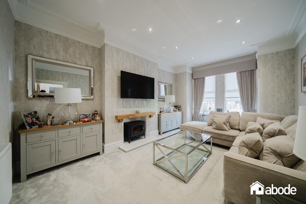 Property photo 3 of 46 Dsc00184-Hdr.Jpg