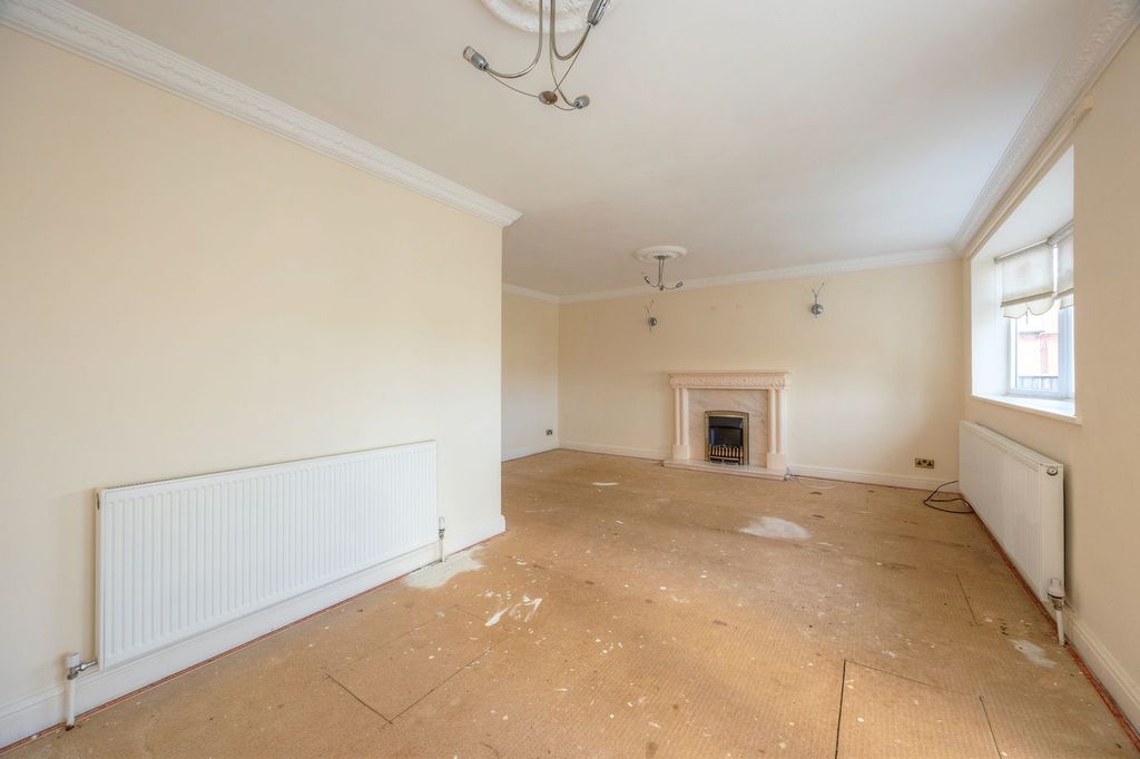 Property photo 3 of 22