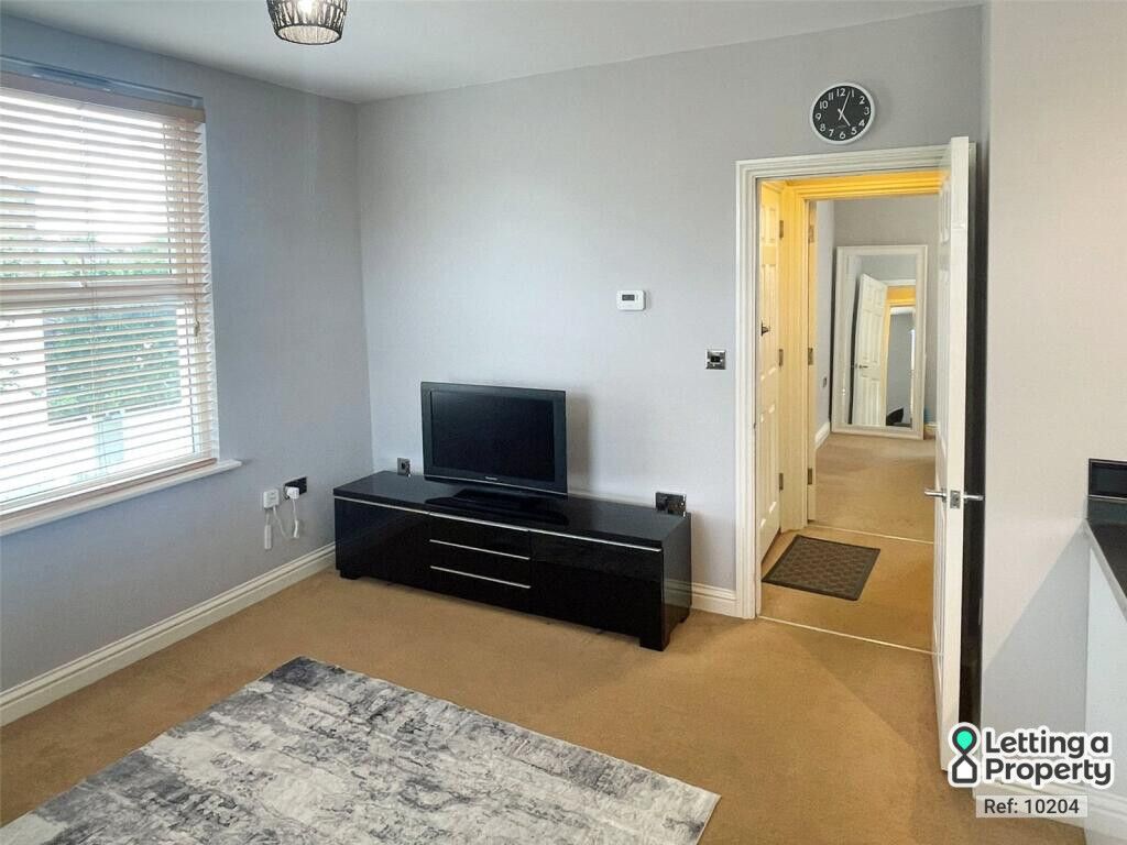 Property photo 2 of 6