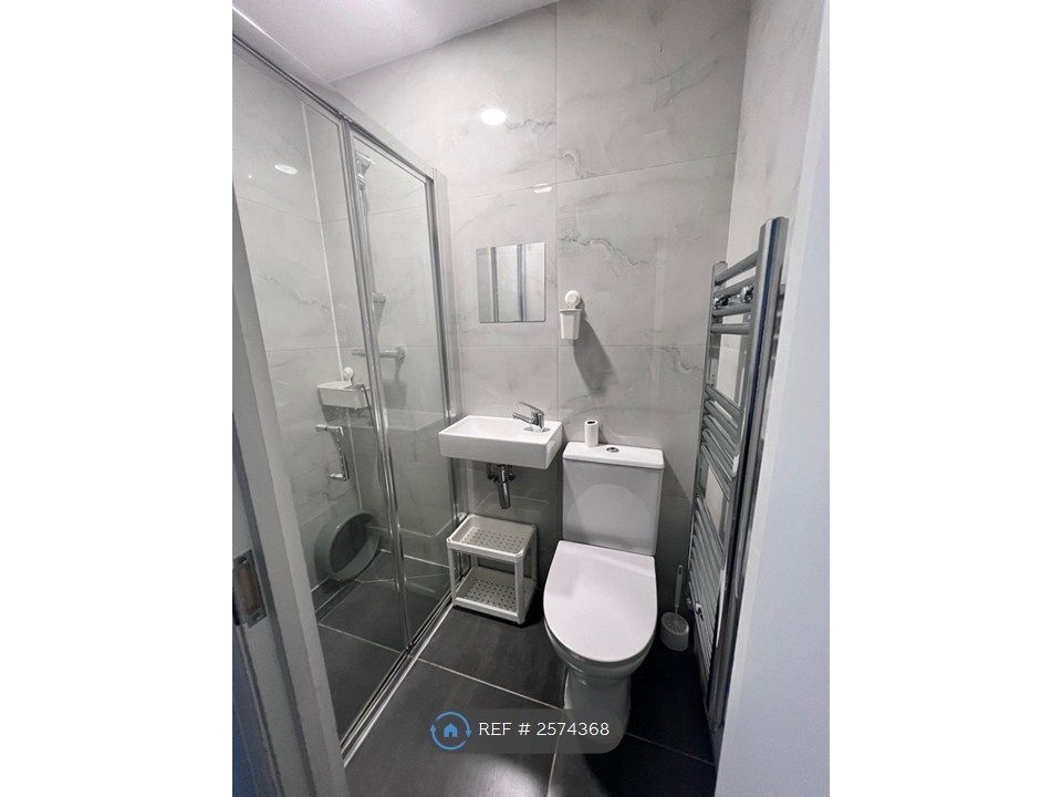 Property photo 2 of 3