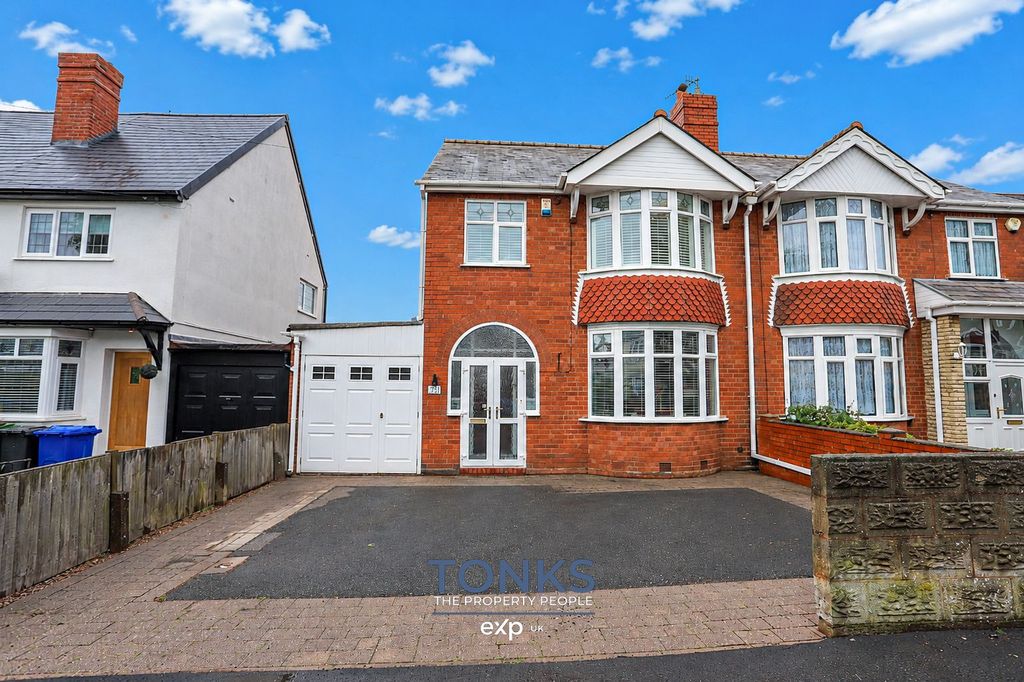 Property photo 1 of 26