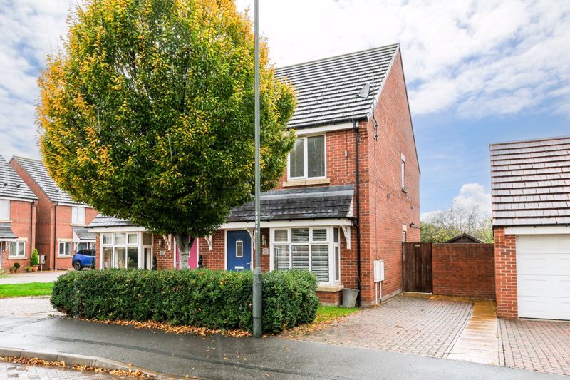 Property photo 1 of 16 Photo 4