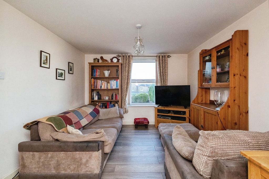 Property photo 2 of 17 Pbox-Img.Jpg