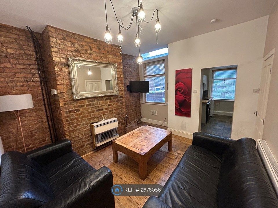 Property photo 3 of 6 Living Room