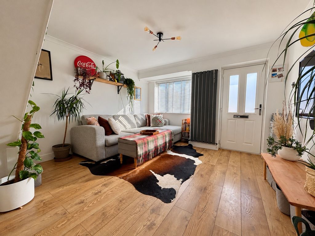 Property photo 3 of 11 Sitting Room