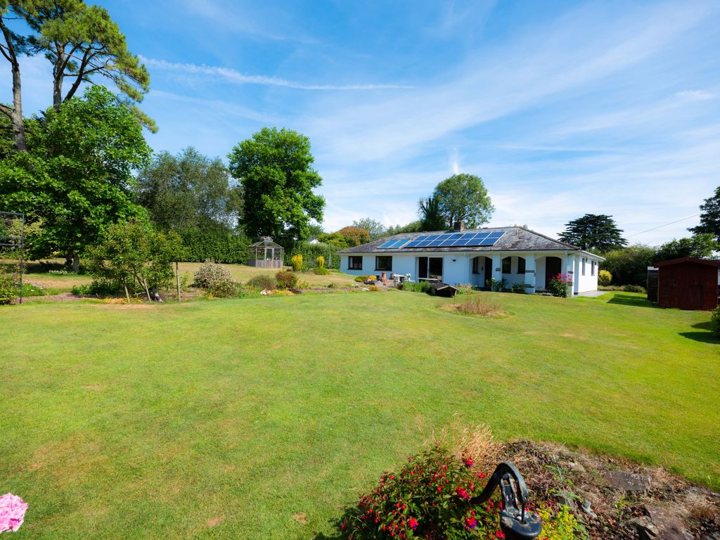Property photo 1 of 19 Boslowen