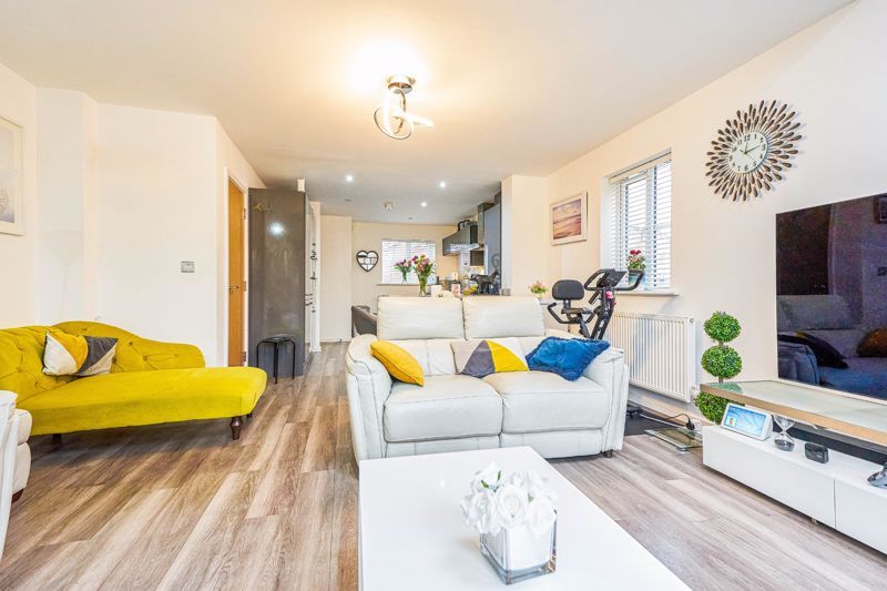 Property photo 3 of 27 Photo 1