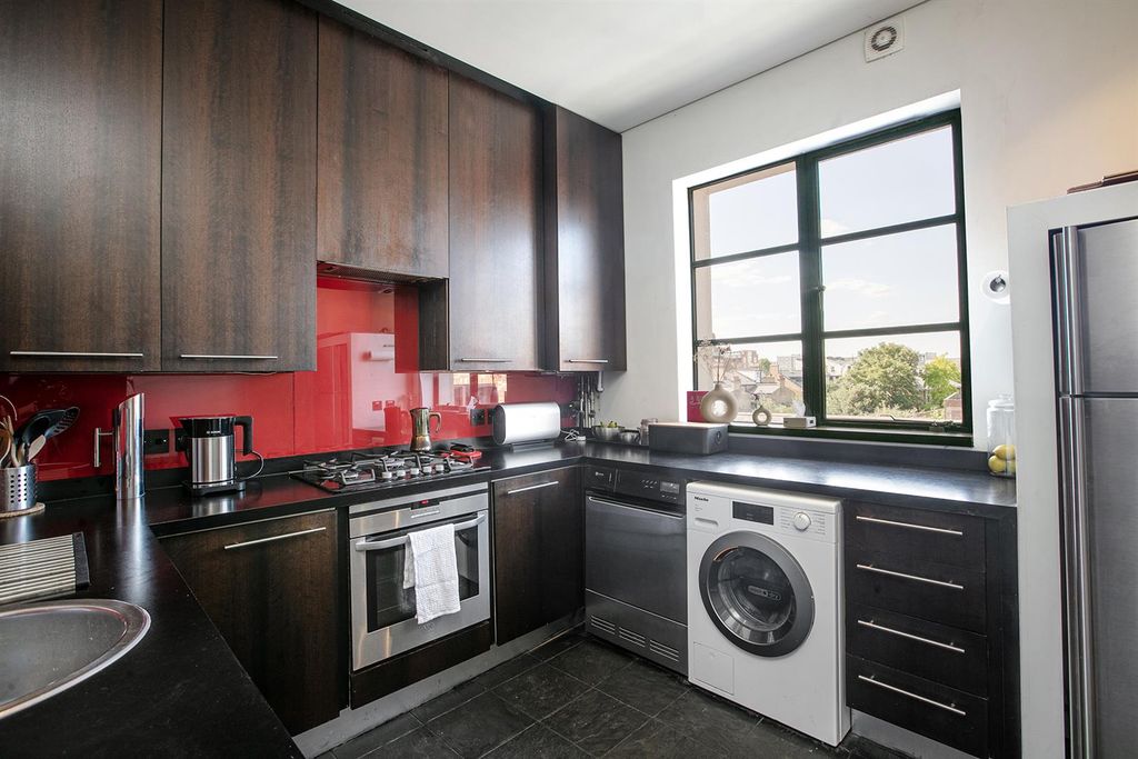 Property photo 3 of 17 3Y6A4172.Jpg