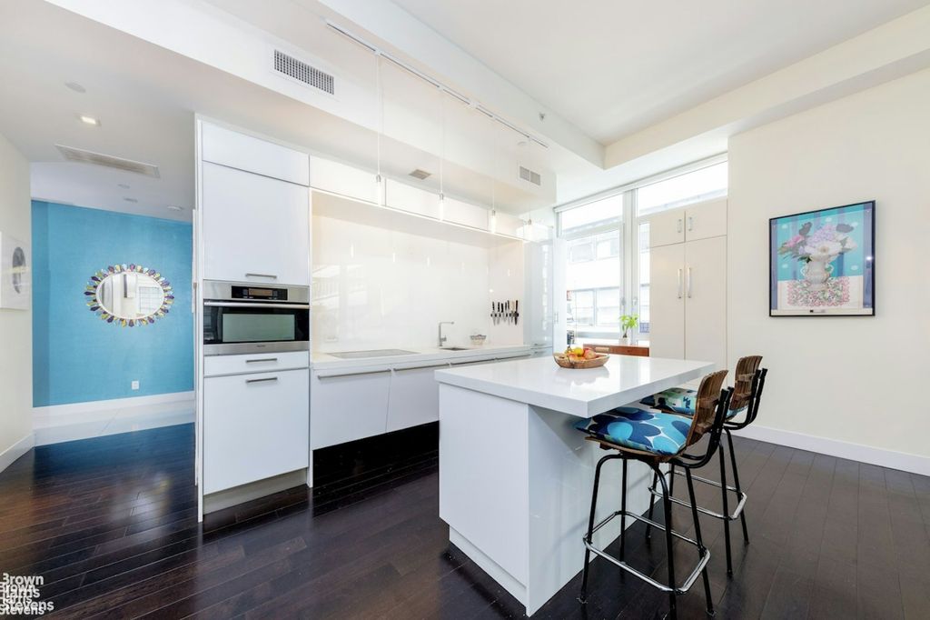 Property photo 2 of 12 <Alttext/>