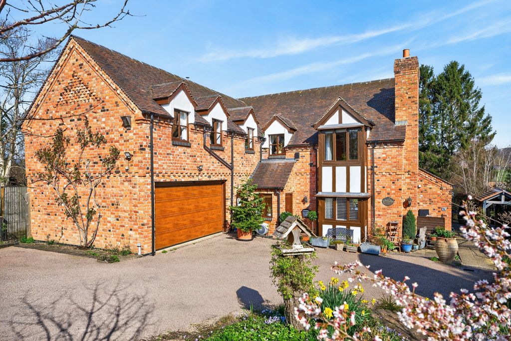 Property photo 1 of 33