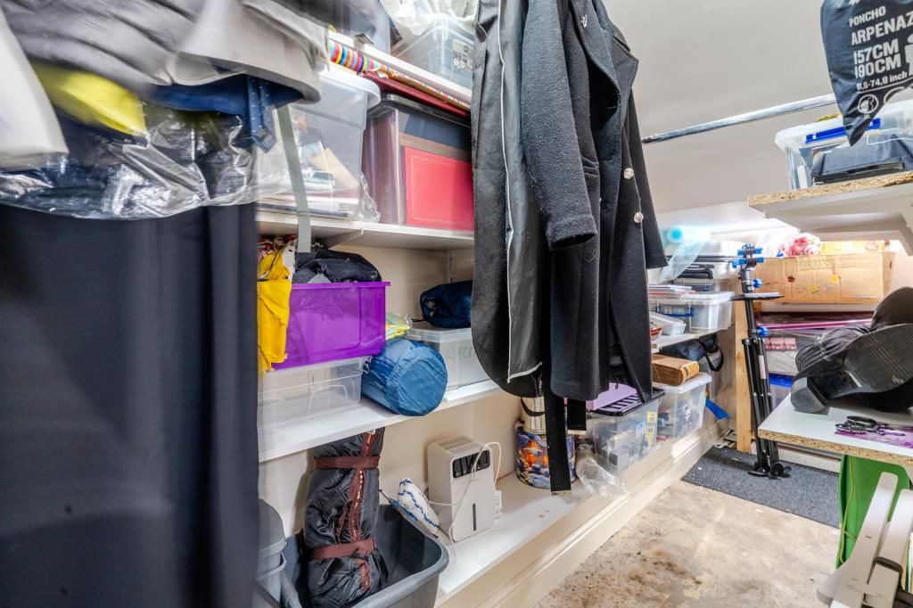 Property photo 2 of 17 Storage