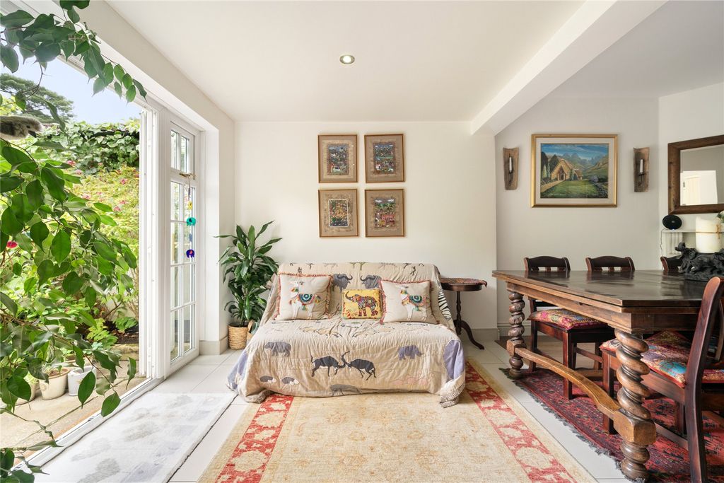 Property photo 3 of 17 Picture No. 27