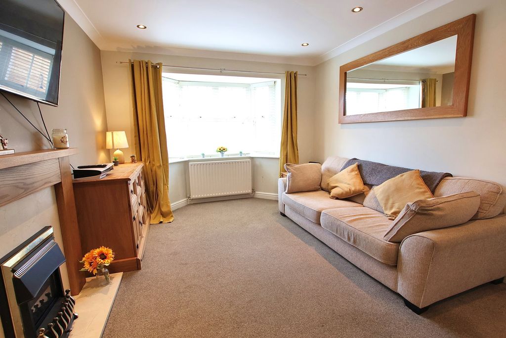 Property photo 3 of 22