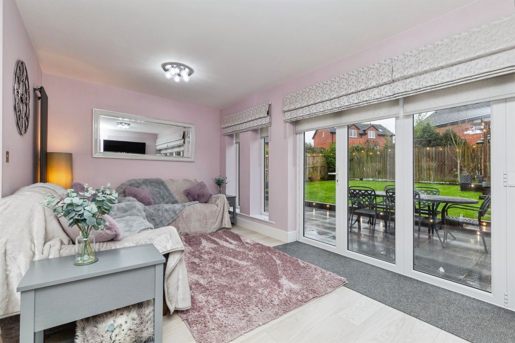 Property photo 2 of 21