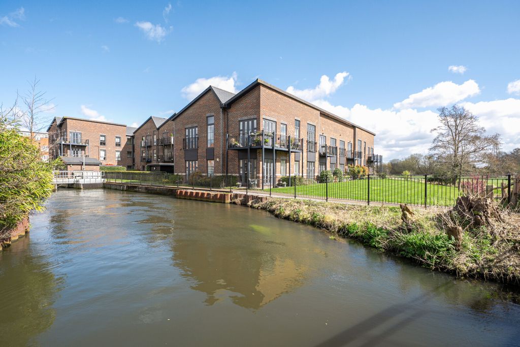 Property photo 1 of 24 1435281-1-69c3d28...