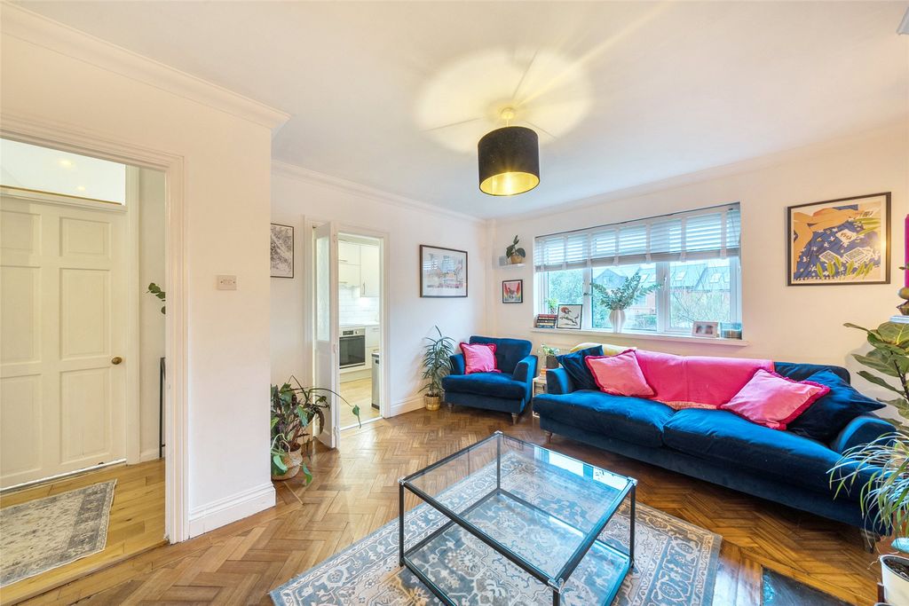 Property photo 2 of 7 Picture No. 14