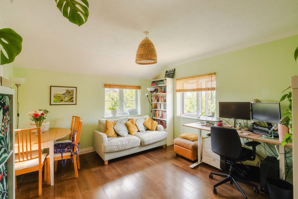 Property photo 2 of 16 2