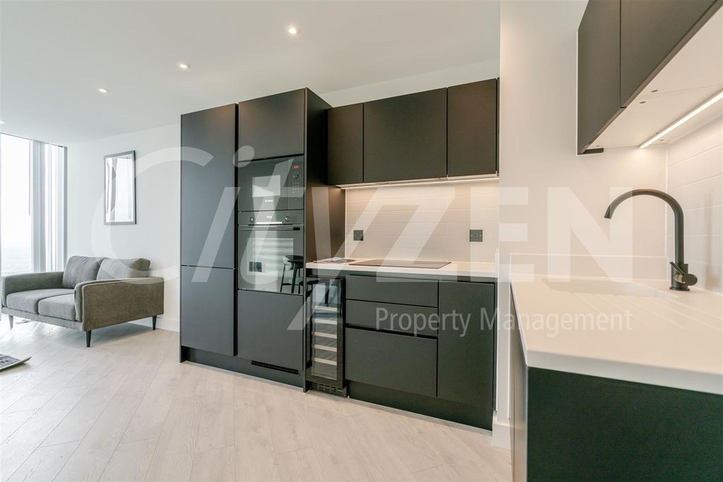 Property photo 2 of 22 Kitchen