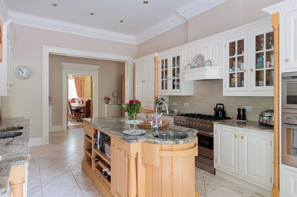Additional image 12 of 6 bed detached house for saleNew Pale Road, Crossley Park WA6