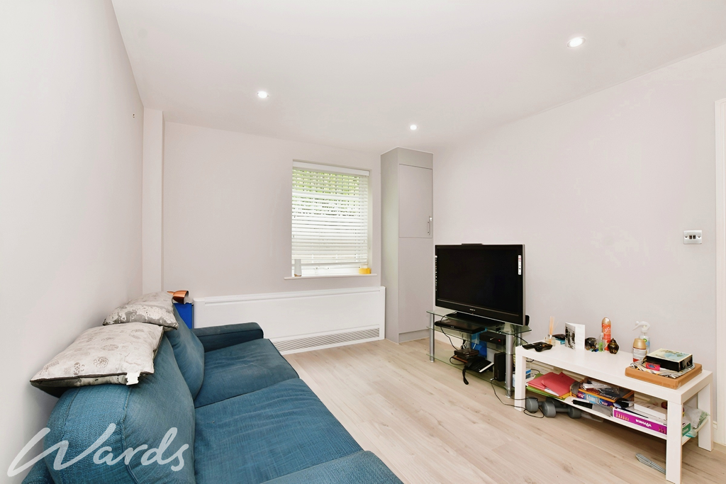 Property photo 3 of 9 Lounge Speld