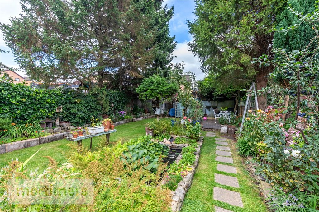 Property photo 3 of 28 Rear Garden