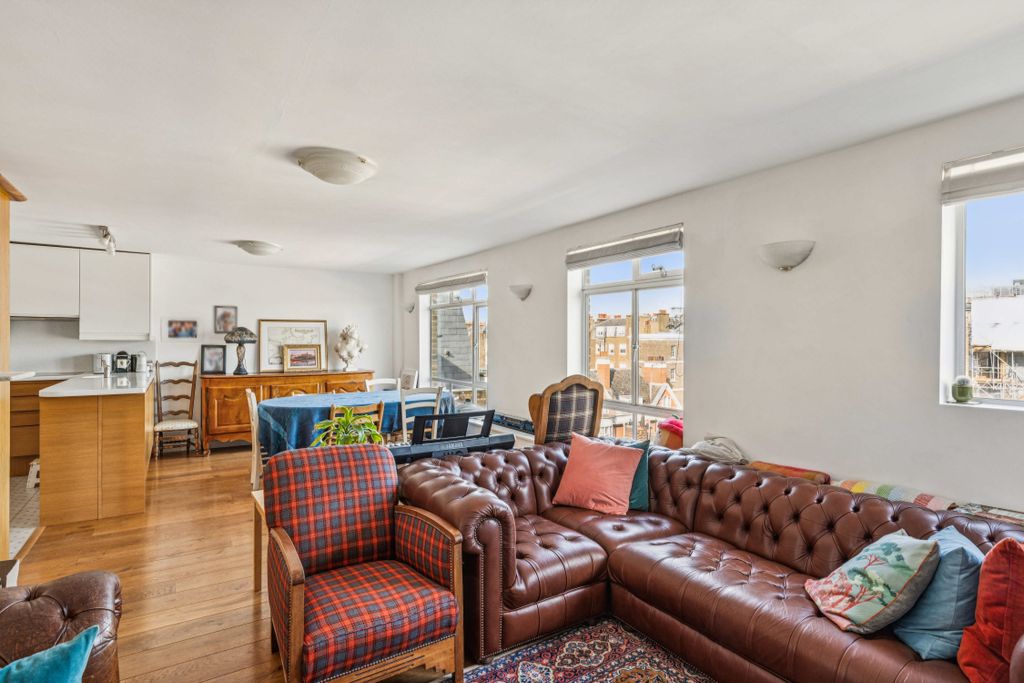 Property photo 2 of 8 4.Jpg