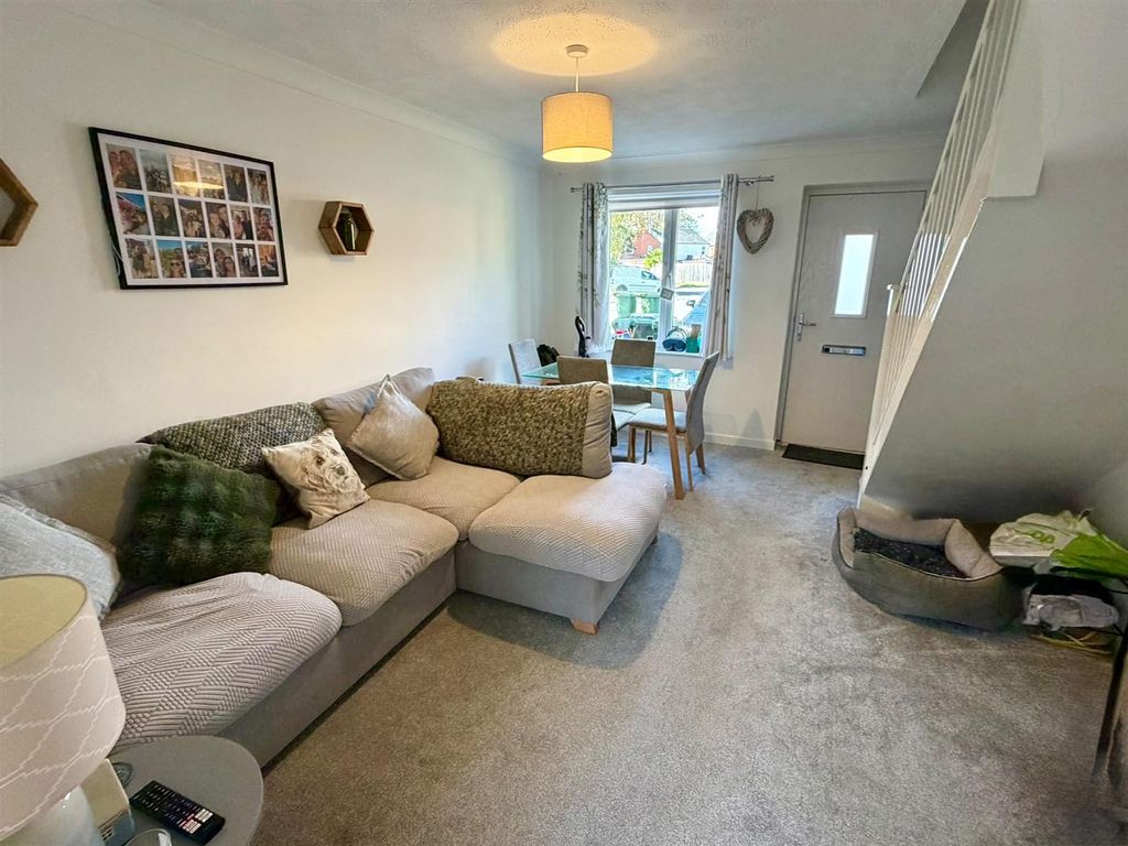 Property photo 2 of 13