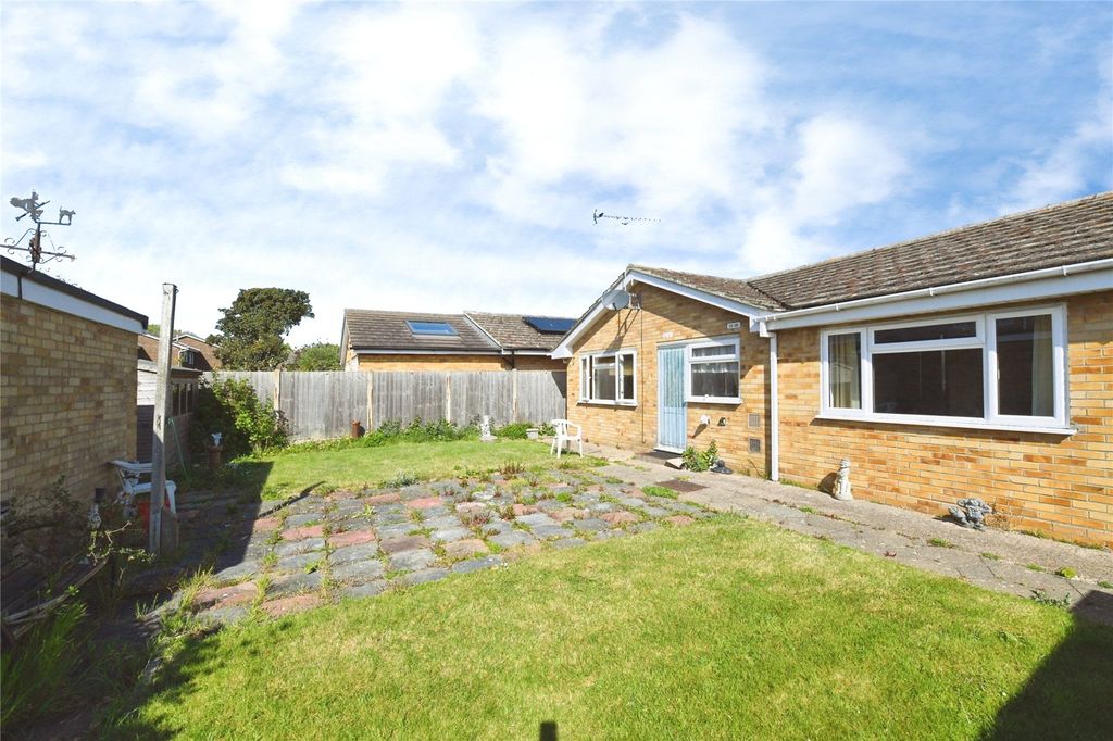 Property photo 2 of 19 Picture No. 12