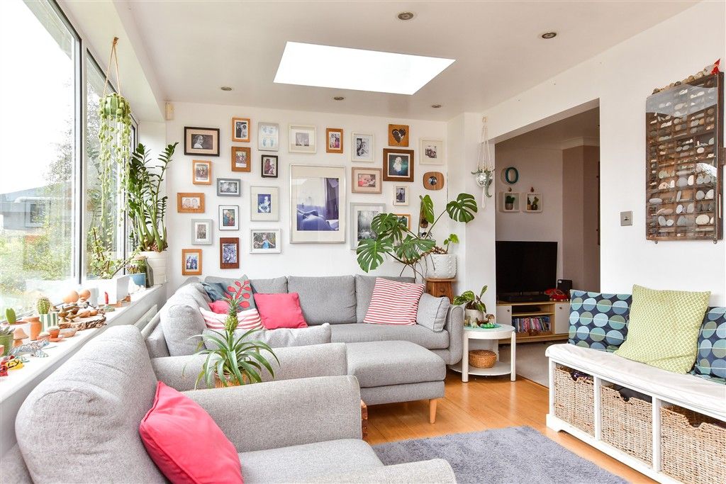 Property photo 3 of 15 Seating Area