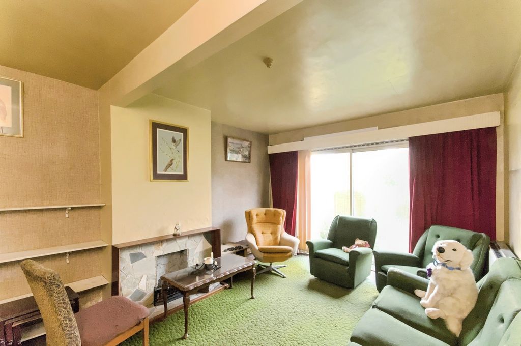 Property photo 2 of 15 Pbox-Img.Jpg