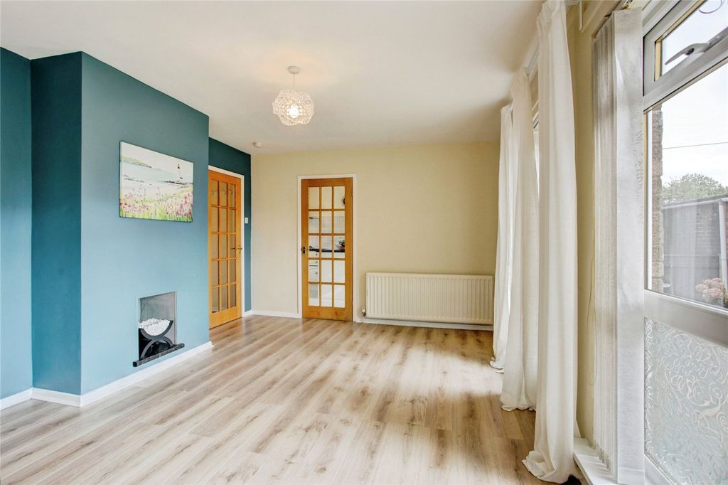 Property photo 3 of 16 Picture No. 51