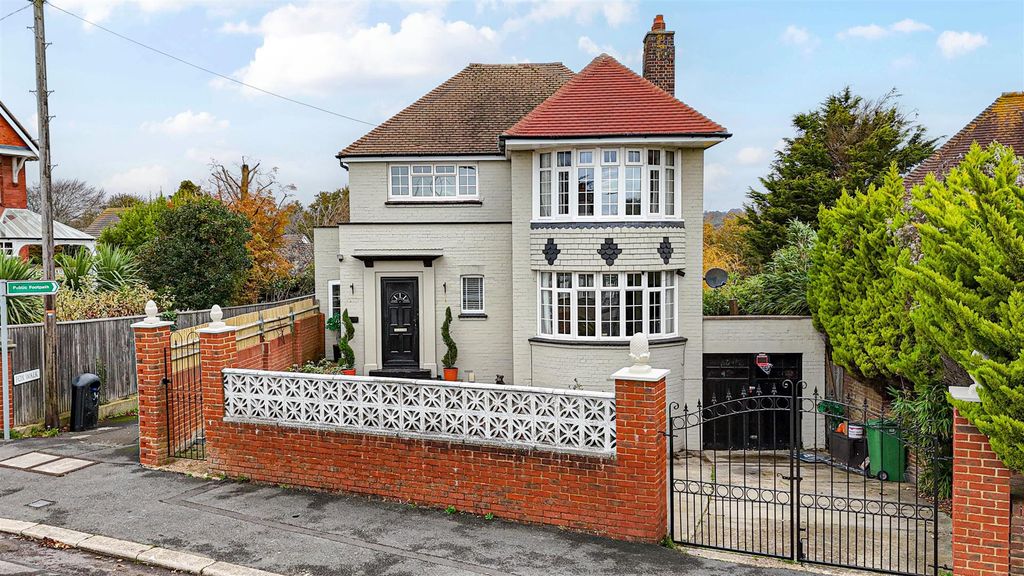 Property photo 1 of 30 Dji_20251111120836_0353_D.Jpg