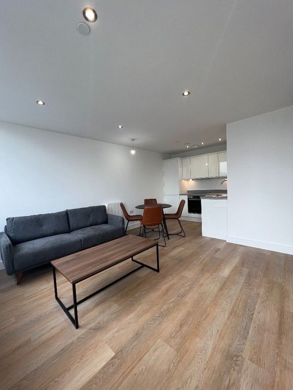 Property photo 2 of 6