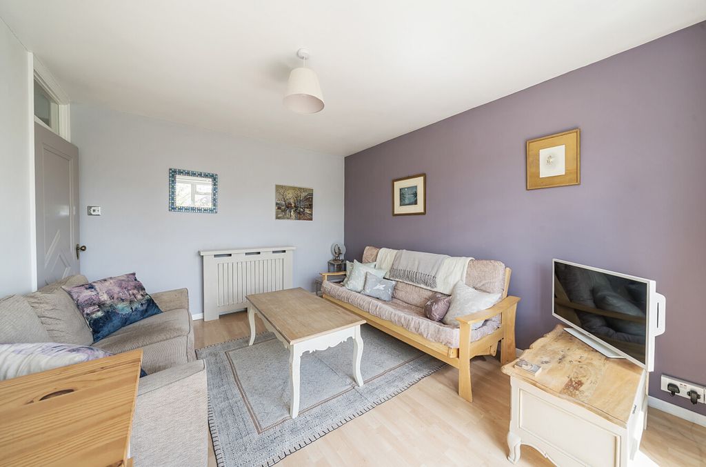 Property photo 3 of 11 4-1319336-4-6867c...
