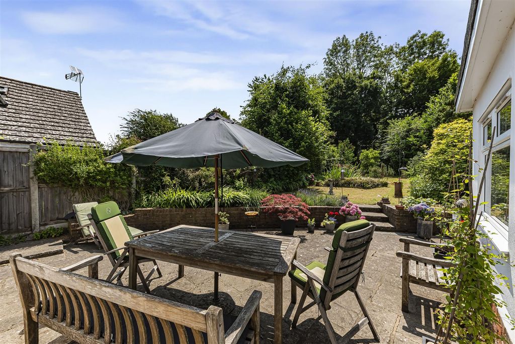 Property photo 1 of 19 Seating Area