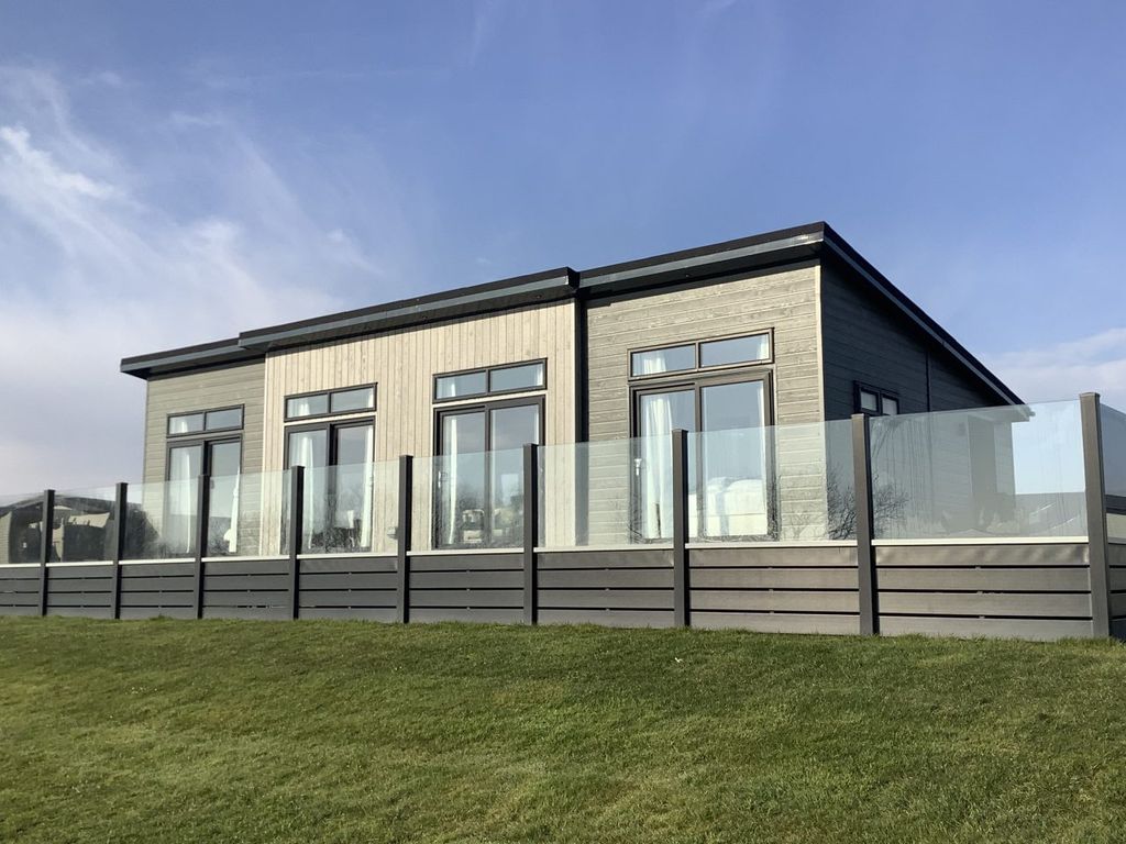 Property photo 1 of 10 Ccf35 9 3Df1E516A19A08Bfe83852218d7Eb4Bf Scaled