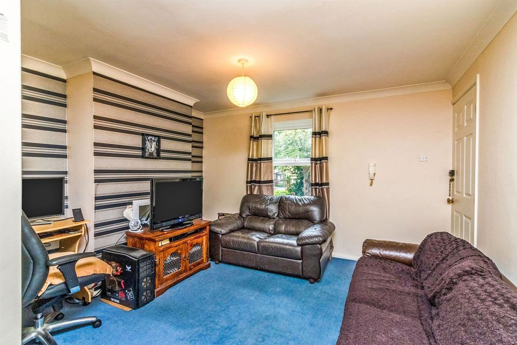 Property photo 3 of 13 Image