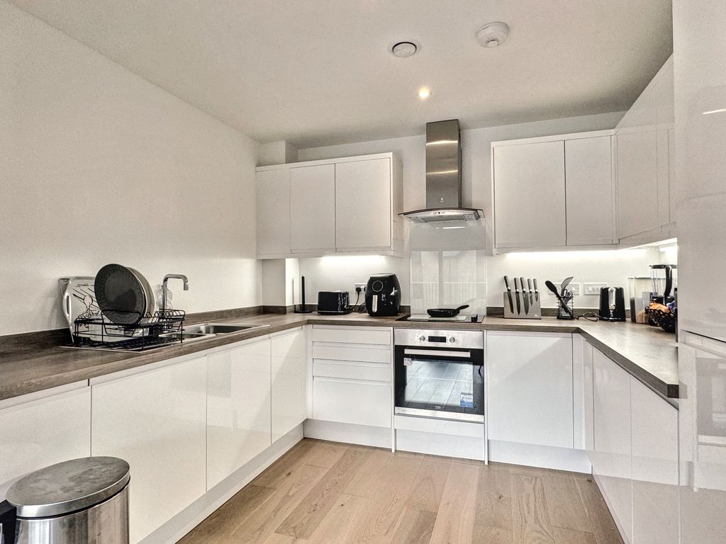 Property photo 2 of 11 Img_7031
