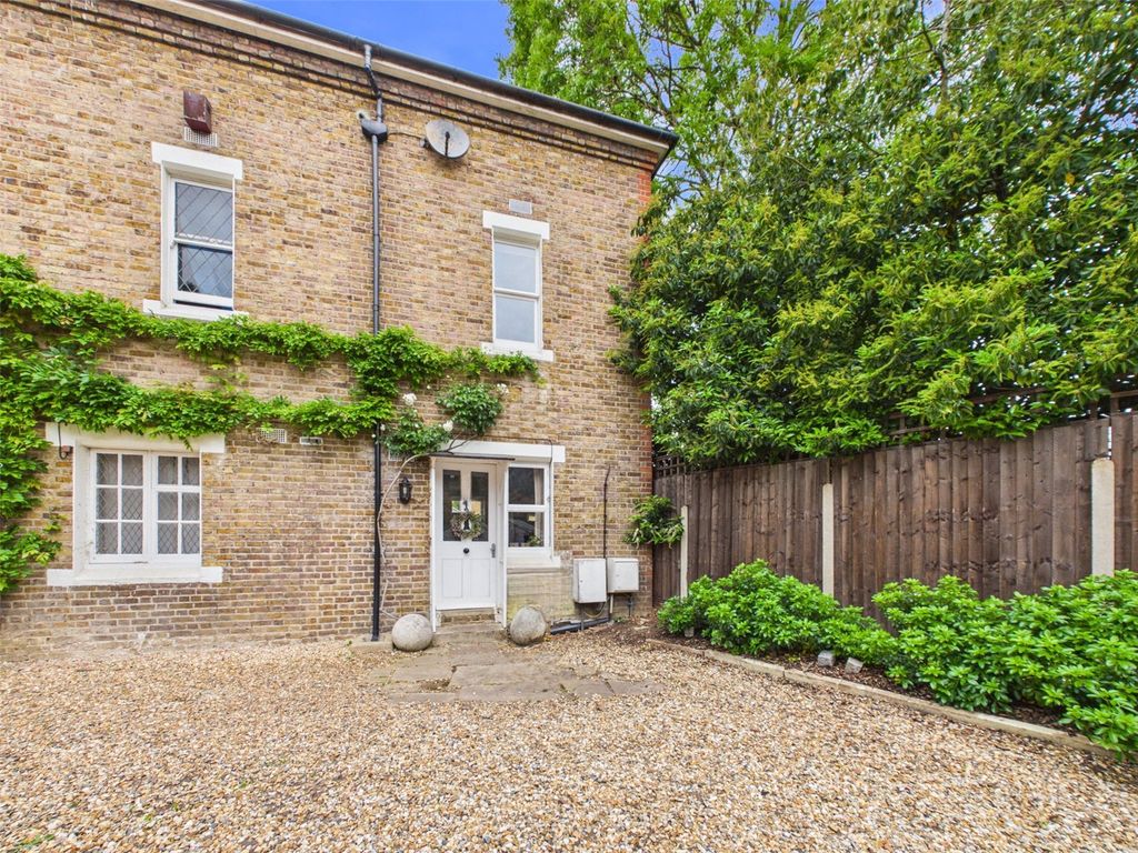 Property photo 1 of 8 Picture No. 23
