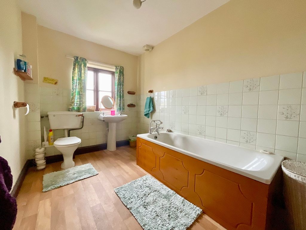 Additional image 13 of 6 bed detached house for saleLlangeview, Usk NP15
