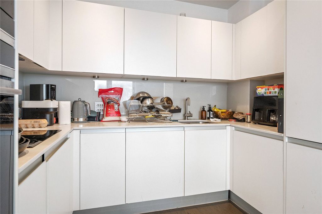 Property photo 2 of 13 Kitchen